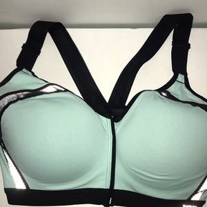 **MOVING SALE** Victoria’s Secret sports bra